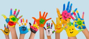 fotolia_52990750manospintadas-512